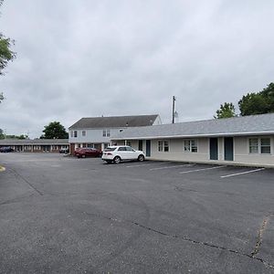 Town & Country Inn Seekonk Exterior photo