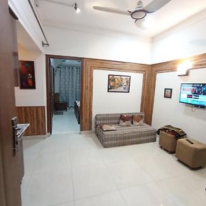 Fully Furnished Flat Like Home Islamabad Exterior photo