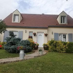 La Maison De Marie Bed & Breakfast Beaumont-les-Autels Exterior photo