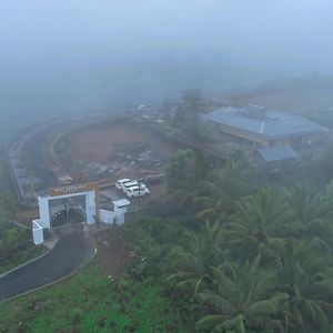 Misty Green Hills Parks & Resorts Kondotty Exterior photo