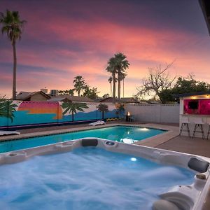 Girls Getaway Haven Outdoor Bar W Pool & Hot Tub Villa Scottsdale Exterior photo