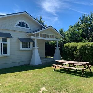 One Panama Villa Martinborough Exterior photo