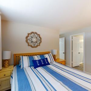 Beachwalk Villa Pine Knoll Shores Room photo