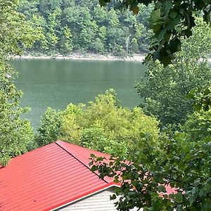 Jcs Lakeside Cottage On Chl Johnsons Chapel Exterior photo