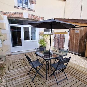 Le Chatel Bourgeois Apartment Appoigny Exterior photo