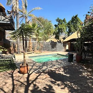 Ethithiya Oasis Guesthouse And Self-Catering Windhoek Exterior photo