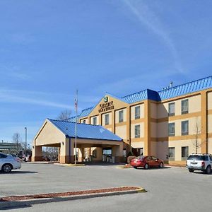 Quality Inn & Suites Jefferson City Exterior photo