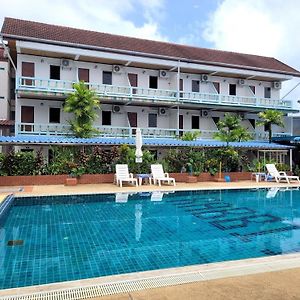 Rabbit Mansion Patong Hotel Exterior photo