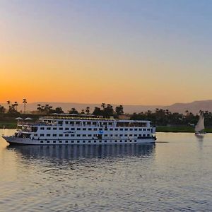 Luxor Aswan Victoria Nile Cruise: Weekly Sailings from Luxor and Aswan Hotel Exterior photo