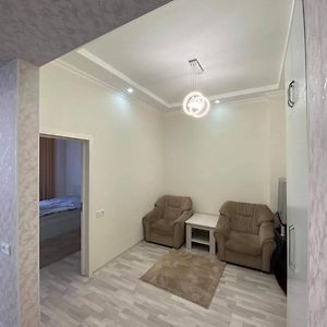 Dwuhcomnatnaya Quartira Studia Apartment Dushanbe Exterior photo