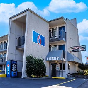 Motel 6 Portland Or Southeast Exterior photo