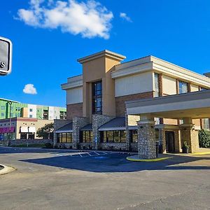 Hotel Lotus Kansas City Merriam Exterior photo