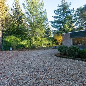 Nice Bungalow With Washing Machine At A Holiday Park In A Natural Area Villa Mook Exterior photo