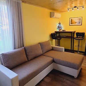 Apartman Motorcycle Friendly Osijek Apartment Exterior photo