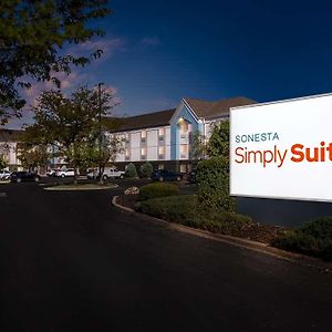 Sonesta Simply Suites Earth Ci Saint Louis Exterior photo