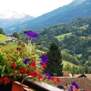 Sky Rooms, Mountainous View Saas im Prattigau Exterior photo