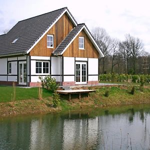 Half-timbered house with dishwasher Villa Susteren Exterior photo