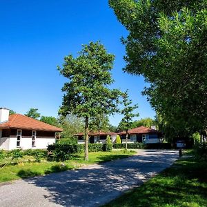 Modern Eingerichteter Bungalow - B56111 Villa Oostrum  Exterior photo