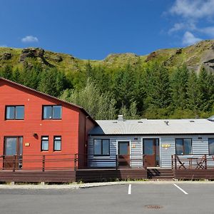 Klausturhof Guesthouse Kirkjubaejarklaustur Exterior photo