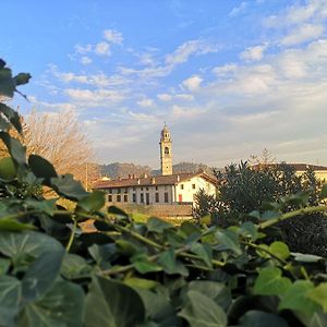 Il Piazzolo, Un Angolo Di Storia Villa Carobbio degli Angeli Exterior photo