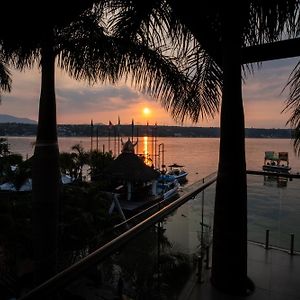 Playa Vikingos Tequesquitengo Hotel Cuernavaca Exterior photo