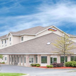 Baymont By Wyndham Freeport Hotel Exterior photo