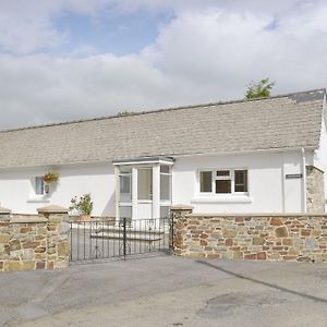 Trewindsor Villa Pont-Tyweli Exterior photo