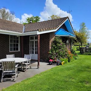 Bay Of Islands Crossroads Homestay B&B Pakaraka Exterior photo