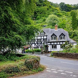 The Rock Inn Chipstable Exterior photo