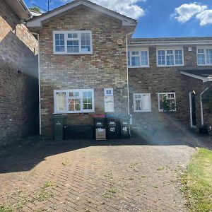 Home In Milton Keynes! Loughton  Exterior photo