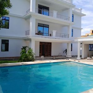 Diani Luxe Villa Mombasa Exterior photo