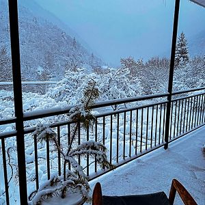 White House In Borjomi Hotel Exterior photo