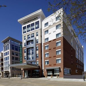 Courtyard By Marriott Akron Downtown Hotel Exterior photo