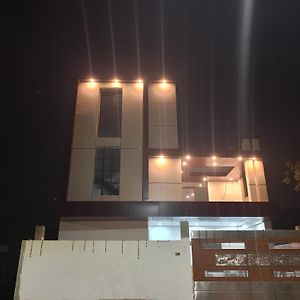 Radiant Hotel Sangam Prayagraj Exterior photo