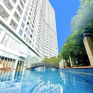 Cozy Studio Apartment Venetian At Grand Sungkono Lagoon Surabaya By Le Ciel Hospitality Exterior photo