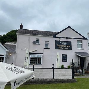 Ynyscedwyn Arms Hotel Ystradgynlais Exterior photo