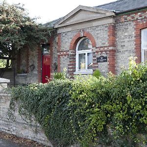 The Old Magistrates Court Bed & Breakfast Melbourn Exterior photo