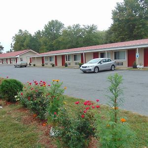 Red Carpet Inn Duncannon New Buffalo Exterior photo