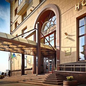 Hotel Minsk Exterior photo