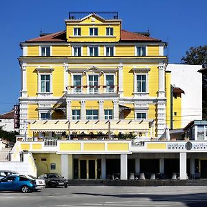 Hotel Anna Palace Ruse Exterior photo