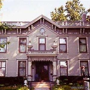 Russell-Cooper House Hotel Mount Vernon Exterior photo