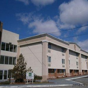 Quality Inn & Conference Center Maple Shade Exterior photo