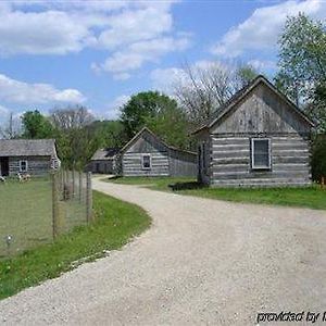 Galena Log Cabin Getaway Hotel Exterior photo