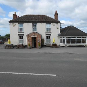 Fox And Hounds Country Inn Willingham  Exterior photo