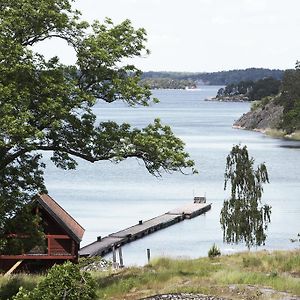 Skeviks Gard Hotel Gustavsberg Exterior photo