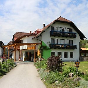 Familienparadies Reichenhauser Hotel Keutschach am See Exterior photo