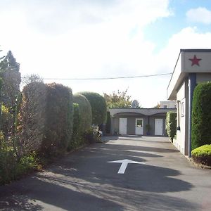 Bentons Motel Levin Exterior photo