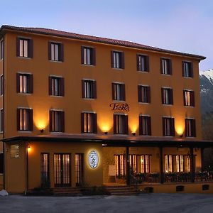 Albergo Ristorante Flora Vittorio Veneto Exterior photo