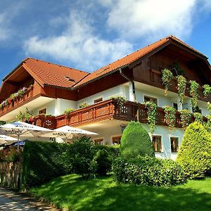 Landgasthof Spitzerwirt Hotel Sankt Georgen im Attergau Exterior photo