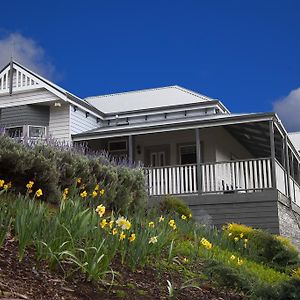 House On The Hill Bed And Breakfast Huonville Exterior photo